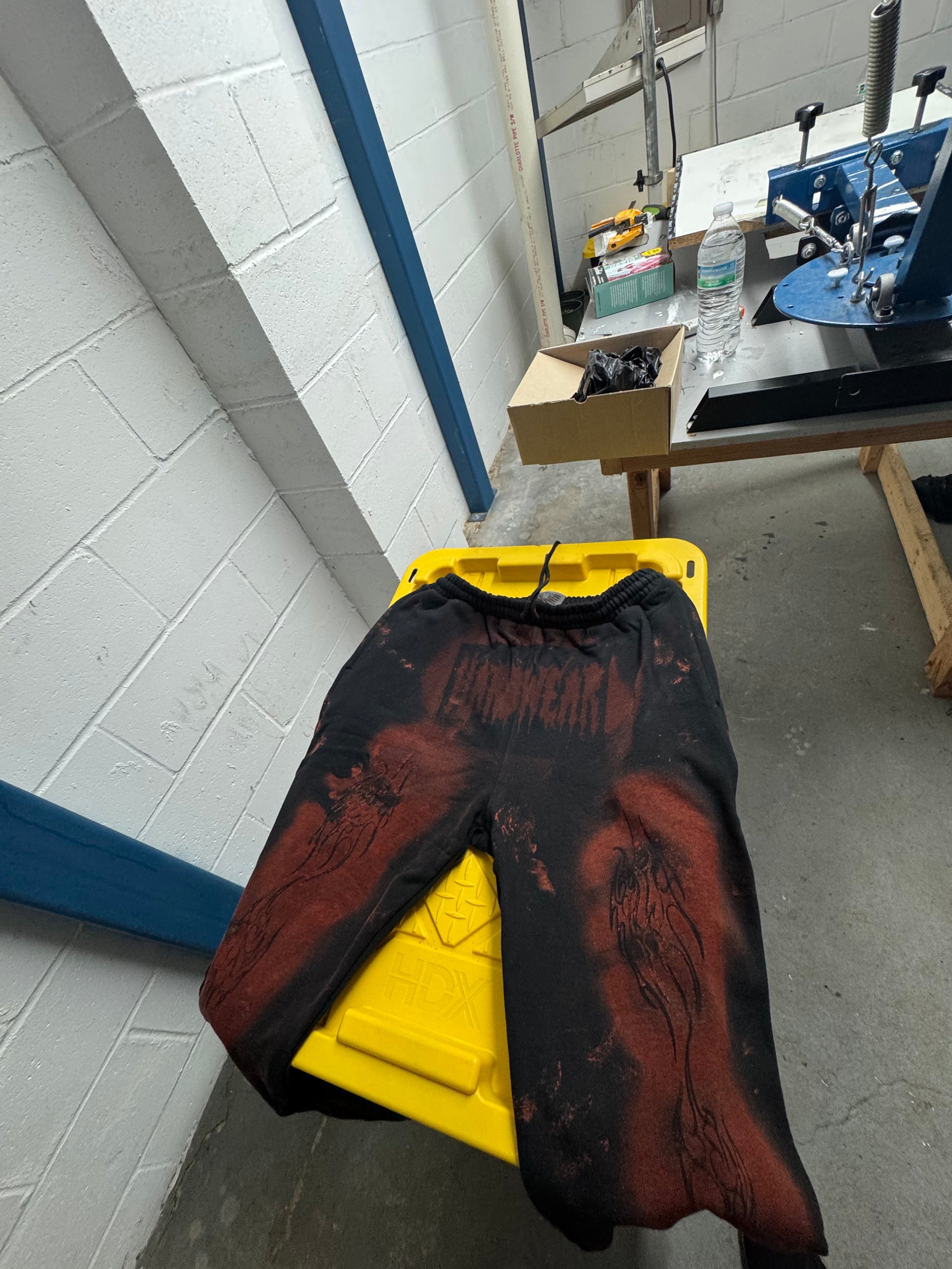 HARDWEAR BLEACH SERIES SWEATS